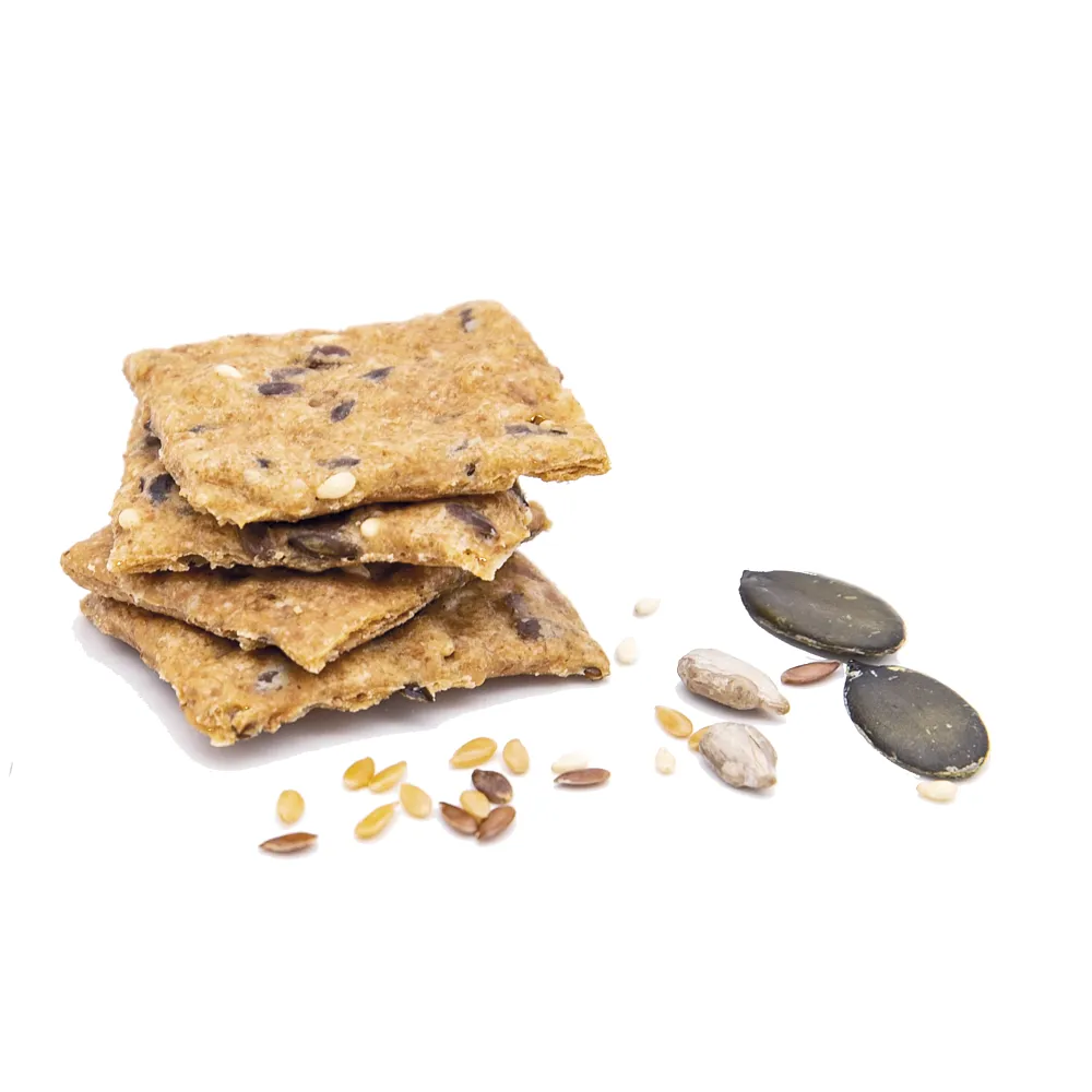 Selbst gebackenes UrDinkel Knäckebrot mit der Backmischung von Kofmel – knusprig, körnig und goldbraun