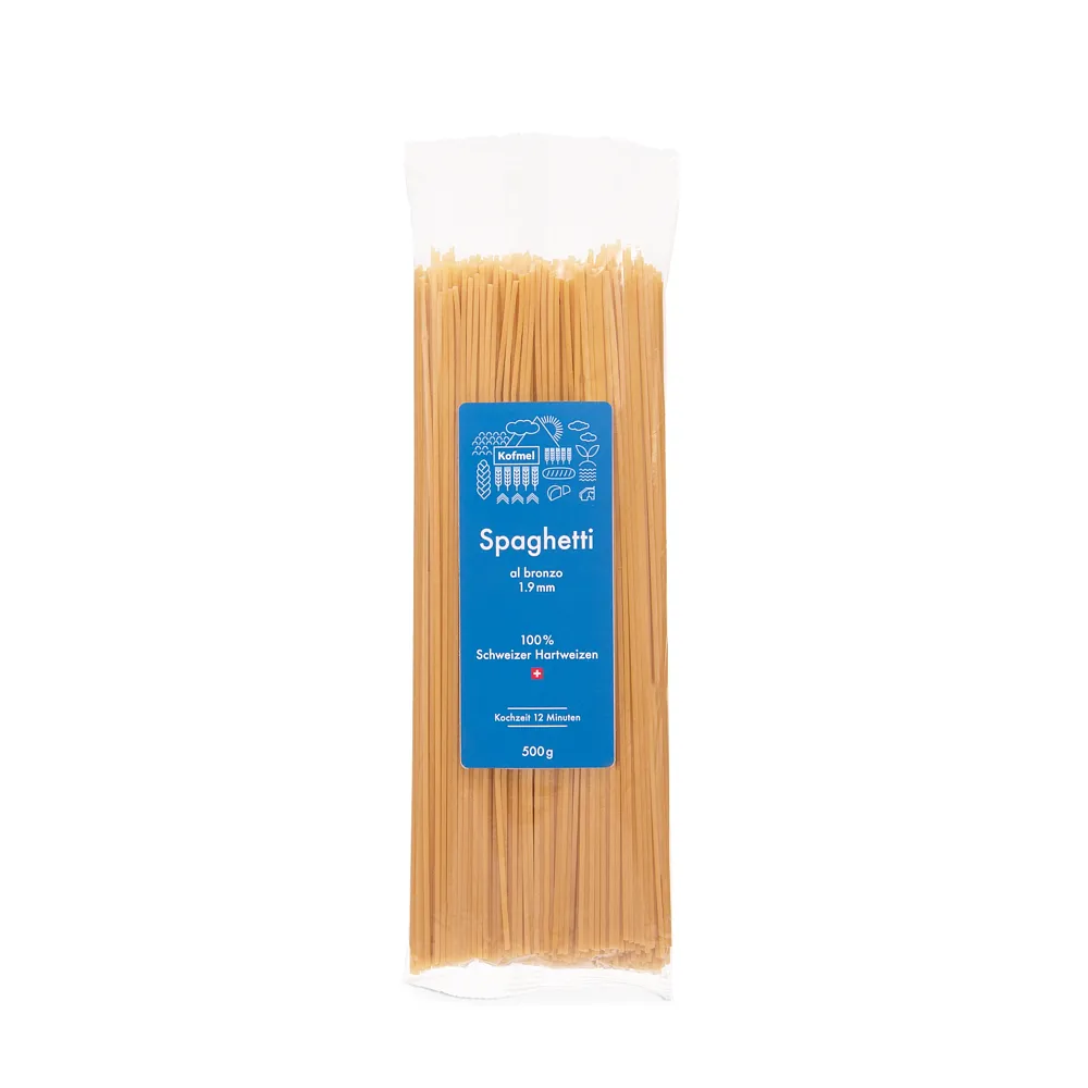  Verpackte Spaghetti aus Schweizer Hartweizen im Sichtfensterbeutel – hergestellt im Tessin mit Bronzeform. Kofmel Mühle